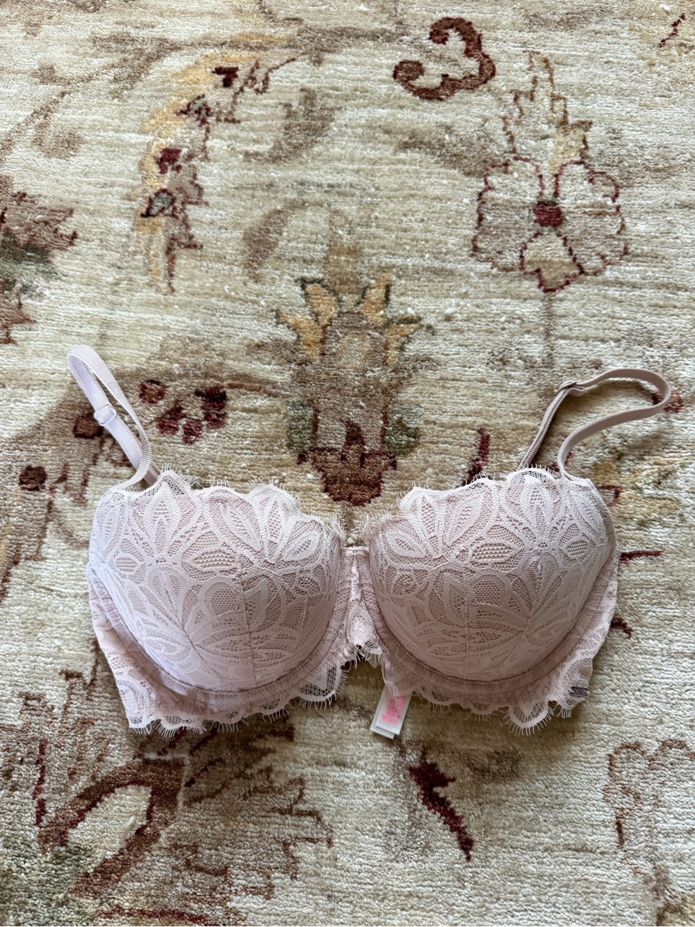 PINK Victoria's Secret Lace Push-Up Bra in Light Blush